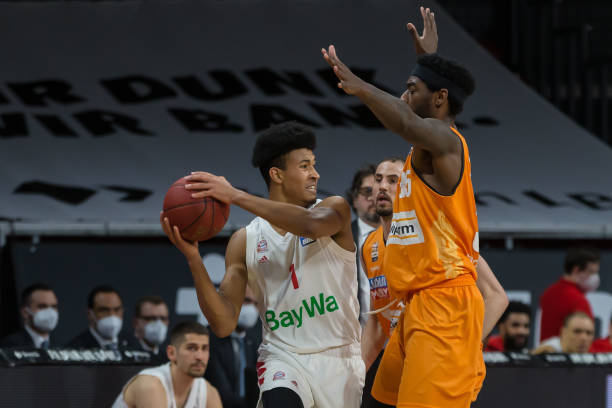 锋位置的球 锋位置的球