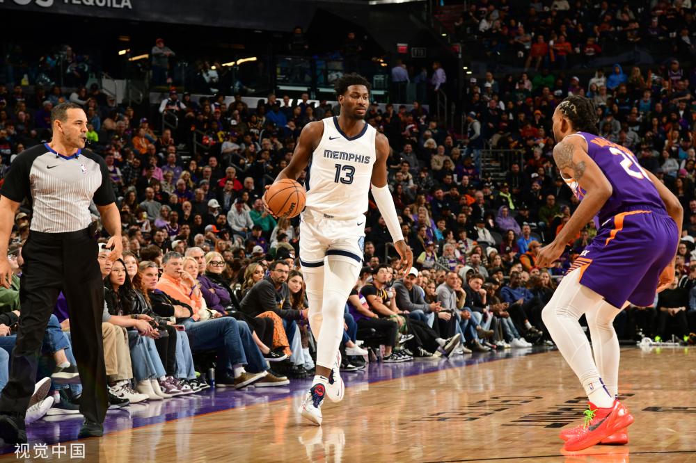 拉尔森凭借 拉尔森凭借