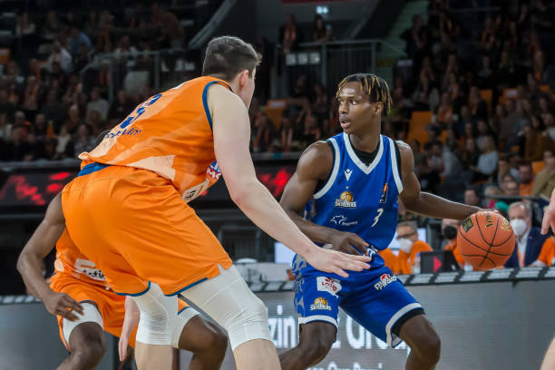 顽强抵抗 顽强抵抗